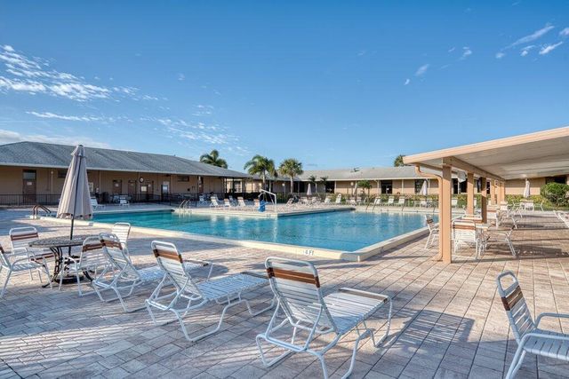 3261 Anthony Circle N, West Palm Beach, FL 33417