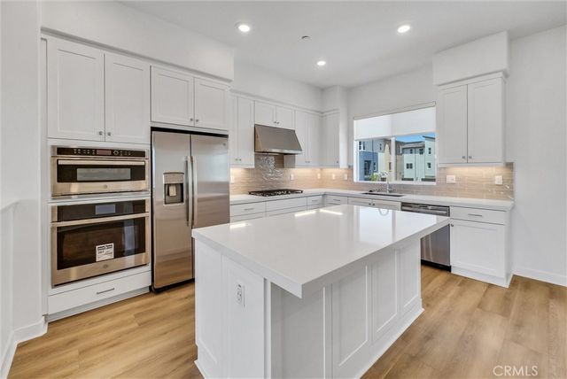 160 Restore, Irvine, CA 92618
