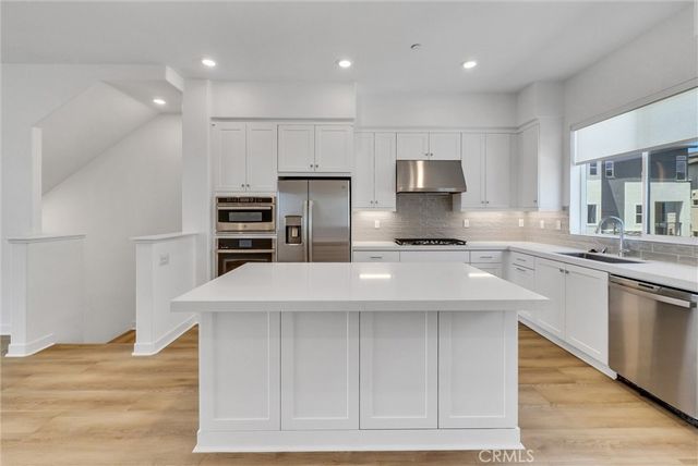 160 Restore, Irvine, CA 92618