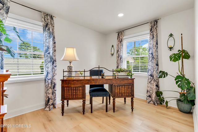 40 Icemeadow Lane, Aberdeen, NJ 07747