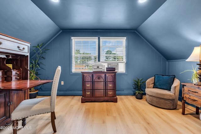 40 Icemeadow Lane, Aberdeen, NJ 07747