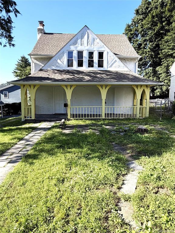 5 Crest Place, Elmsford, NY 10523 — photo 2