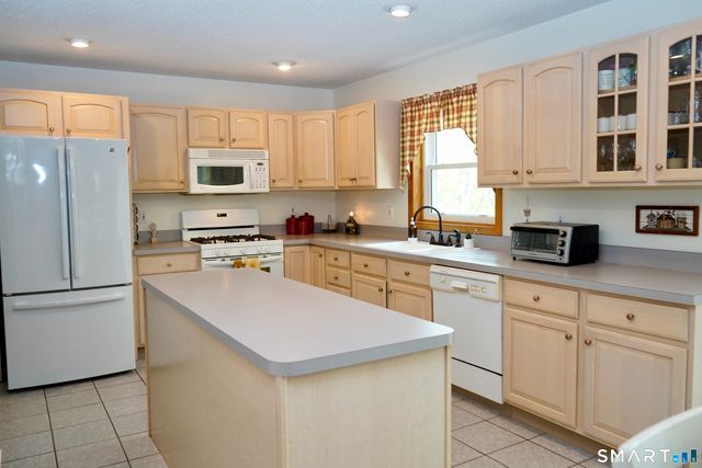 126 Bascom Road, Lebanon, CT 06249