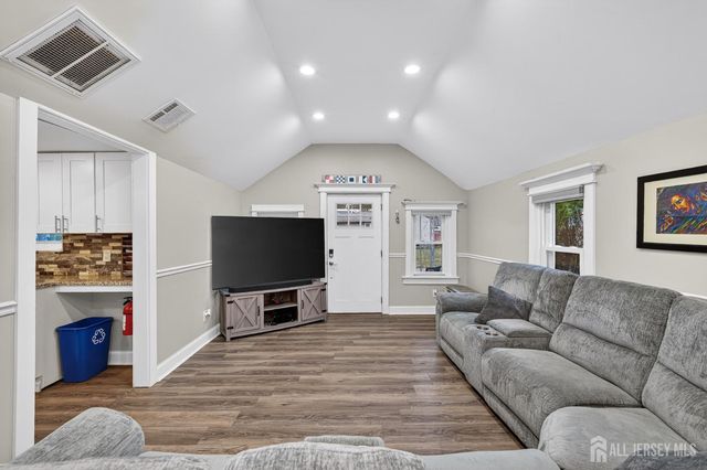 43 John Street, Spotswood, NJ 08884