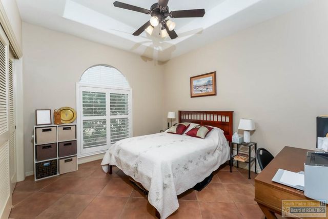 1 Hacienda Dr., Laguna Vista, TX 78578