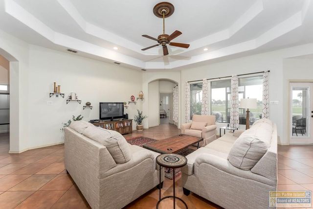 1 Hacienda Dr., Laguna Vista, TX 78578