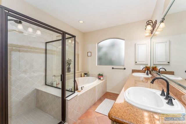 1 Hacienda Dr., Laguna Vista, TX 78578