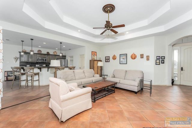 1 Hacienda Dr., Laguna Vista, TX 78578