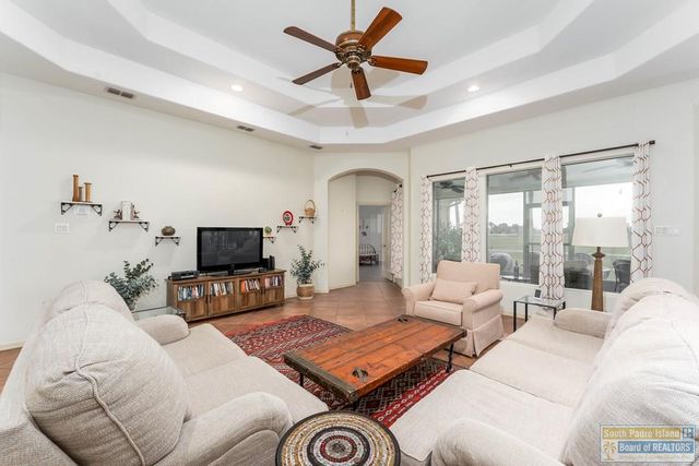 1 Hacienda Dr., Laguna Vista, TX 78578