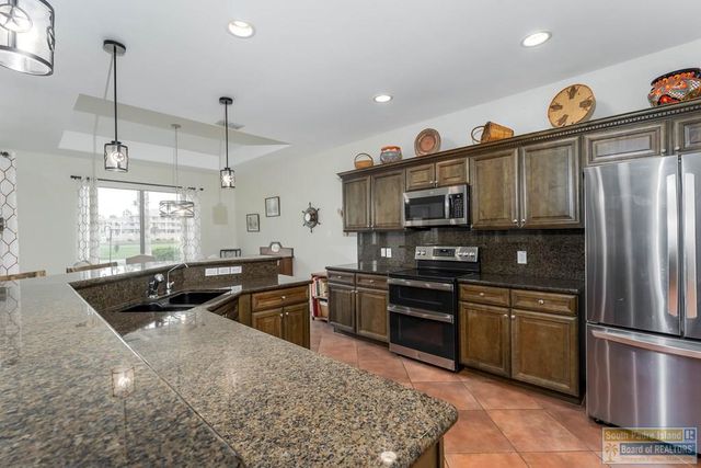 1 Hacienda Dr., Laguna Vista, TX 78578