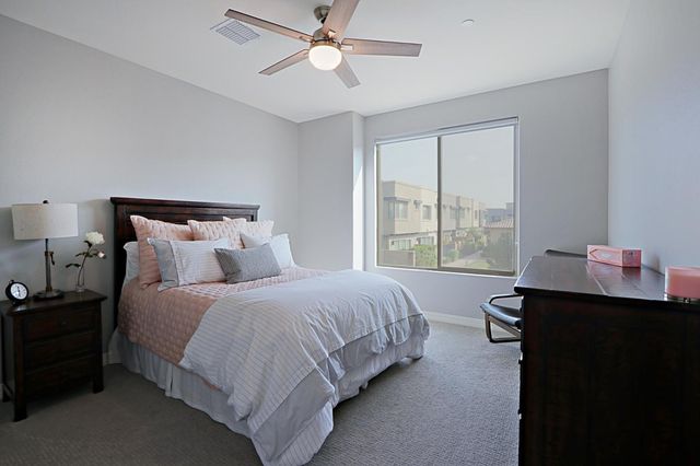 7350 E Vista Bonita Drive, Scottsdale, AZ 85255