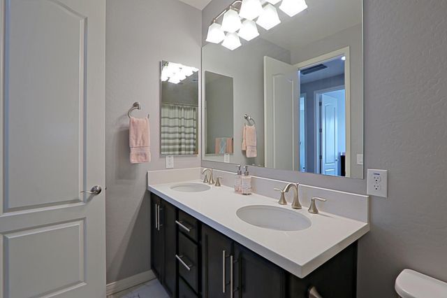 7350 E Vista Bonita Drive, Scottsdale, AZ 85255