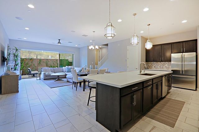 7350 E Vista Bonita Drive, Scottsdale, AZ 85255