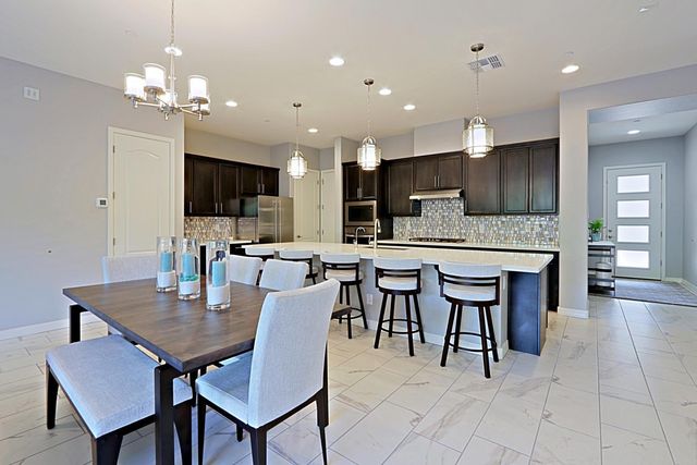 7350 E Vista Bonita Drive, Scottsdale, AZ 85255
