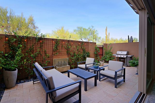 7350 E Vista Bonita Drive, Scottsdale, AZ 85255
