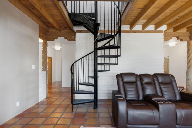 13 Camino Potrillo, Lamy, NM 87540