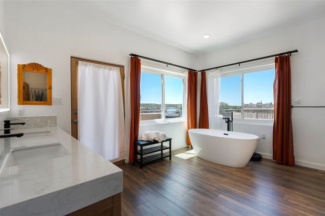 13 Camino Potrillo, Lamy, NM 87540