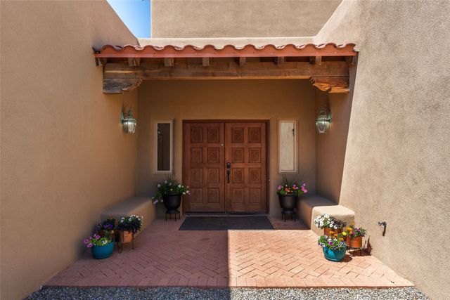 13 Camino Potrillo, Lamy, NM 87540