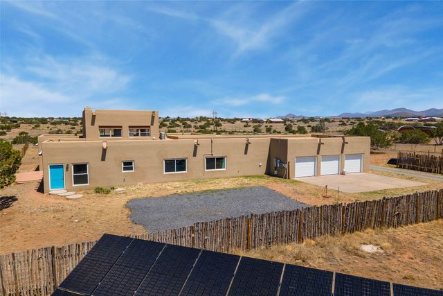 13 Camino Potrillo, Lamy, NM 87540
