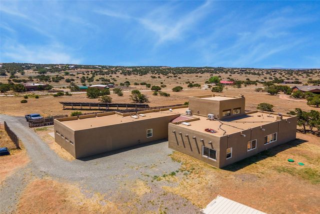 13 Camino Potrillo, Lamy, NM 87540