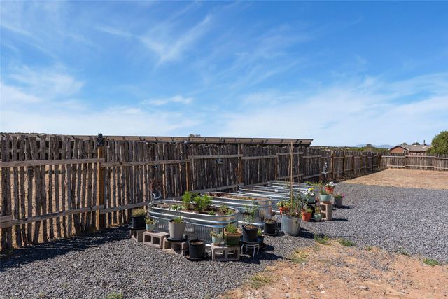 13 Camino Potrillo, Lamy, NM 87540