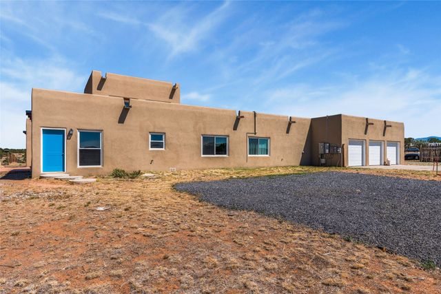 13 Camino Potrillo, Lamy, NM 87540