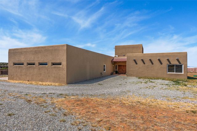 13 Camino Potrillo, Lamy, NM 87540