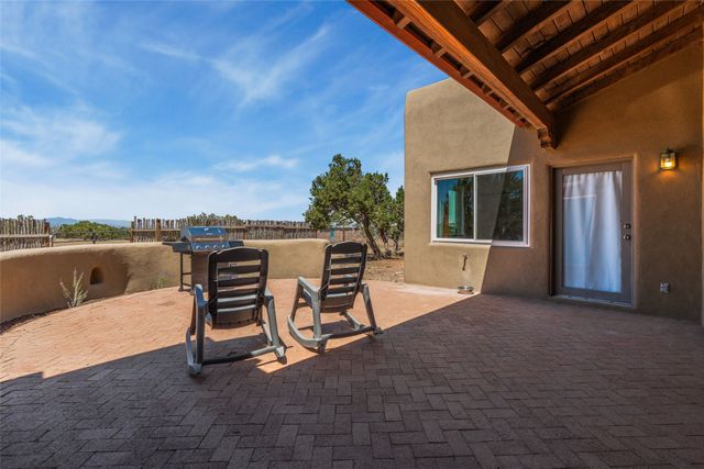 13 Camino Potrillo, Lamy, NM 87540