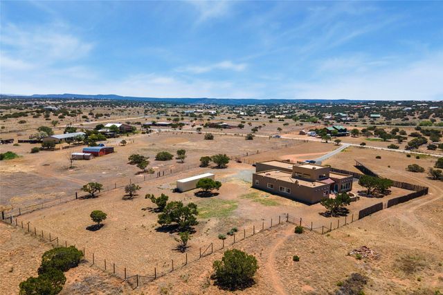 13 Camino Potrillo, Lamy, NM 87540