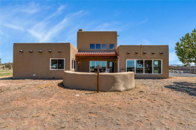 13 Camino Potrillo, Lamy, NM 87540