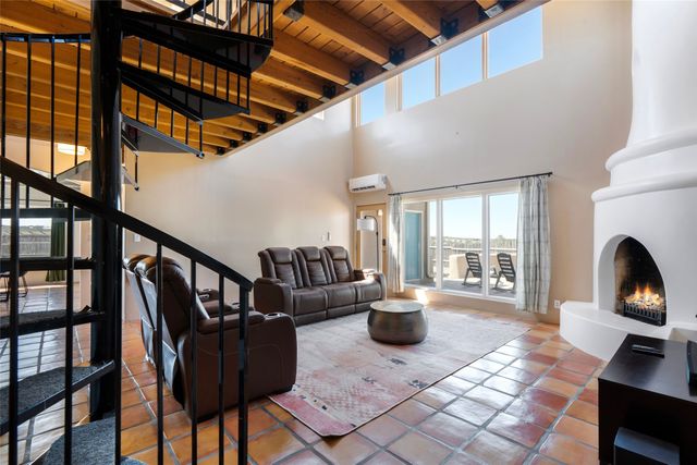 13 Camino Potrillo, Lamy, NM 87540
