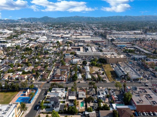 12019 Saticoy, North Hollywood, CA 91605