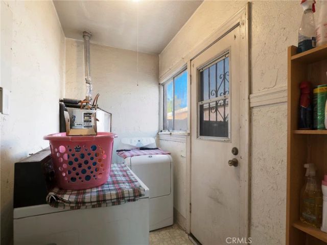 12019 Saticoy, North Hollywood, CA 91605