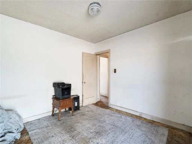 12019 Saticoy, North Hollywood, CA 91605