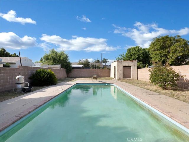 12019 Saticoy, North Hollywood, CA 91605