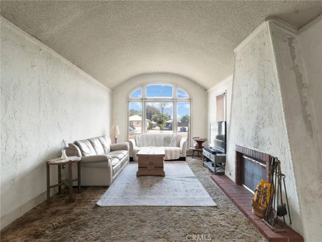 12019 Saticoy, North Hollywood, CA 91605