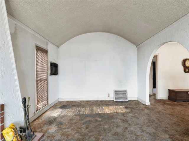 12019 Saticoy, North Hollywood, CA 91605