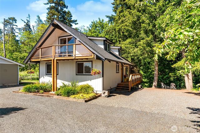 8243 Chilliwack Road, Blaine, WA 98230