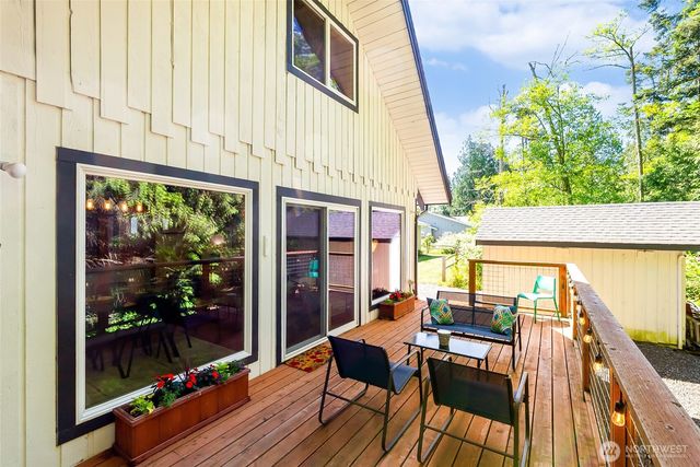 8243 Chilliwack Road, Blaine, WA 98230