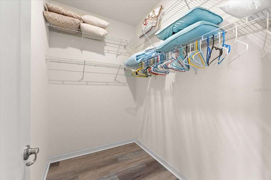 Image 6 of property listing at 12501 CINQUETERRE DRIVE, Venice, FL 34293