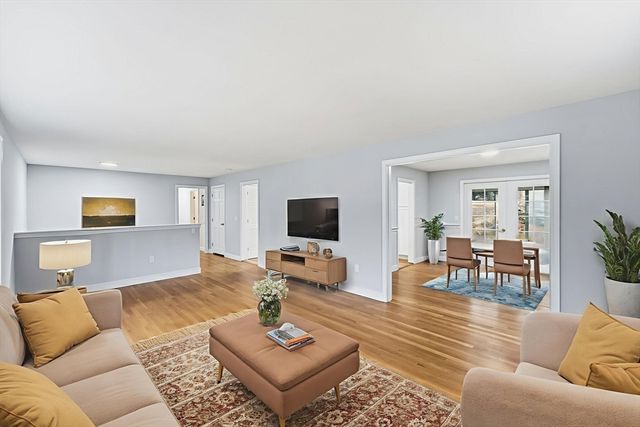 38 Juniper Lane, Holden, MA 01520