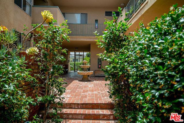 1021 5th Street 106, Santa Monica, CA 90403