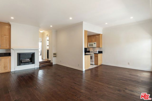 1021 5th Street 106, Santa Monica, CA 90403