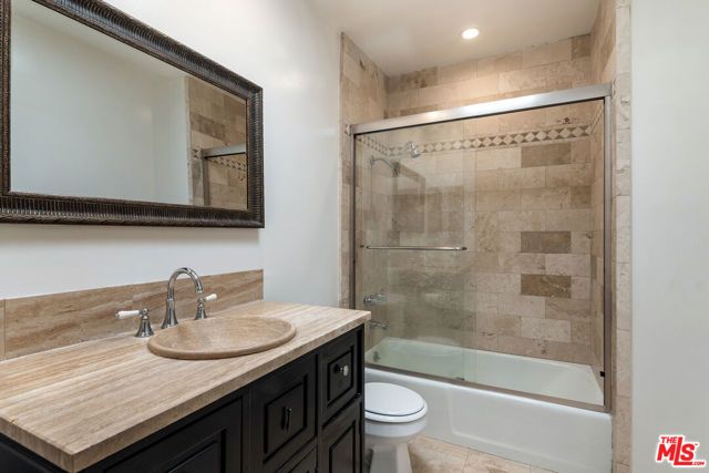 1021 5th Street 106, Santa Monica, CA 90403