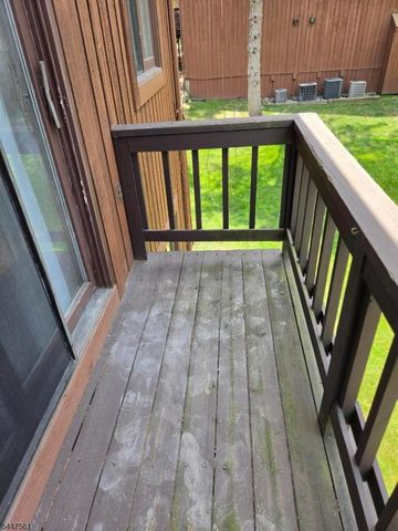 1 Sugar Loaf Ct Unit 2 2, Vernon Twp., NJ 07462