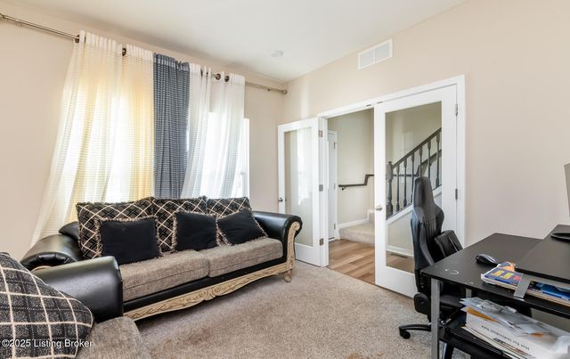 569 Williamsburg Dr, Mt Washington, KY 40047