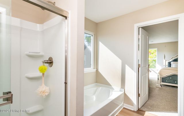 569 Williamsburg Dr, Mt Washington, KY 40047