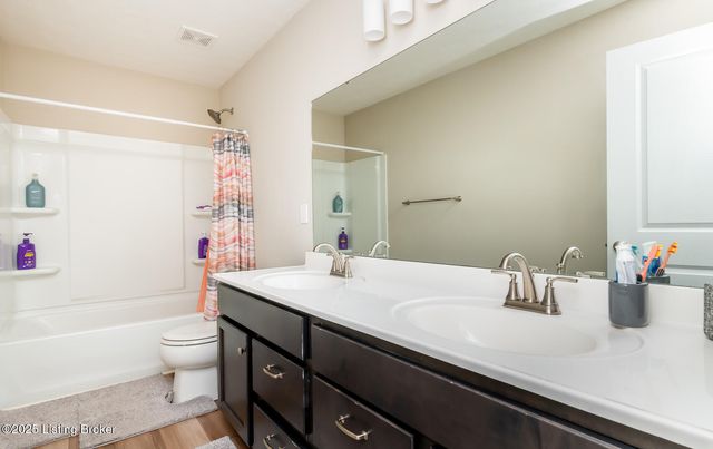 569 Williamsburg Dr, Mt Washington, KY 40047