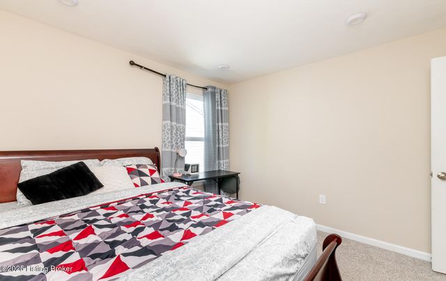 569 Williamsburg Dr, Mt Washington, KY 40047