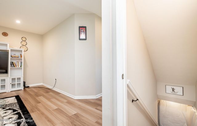 569 Williamsburg Dr, Mt Washington, KY 40047